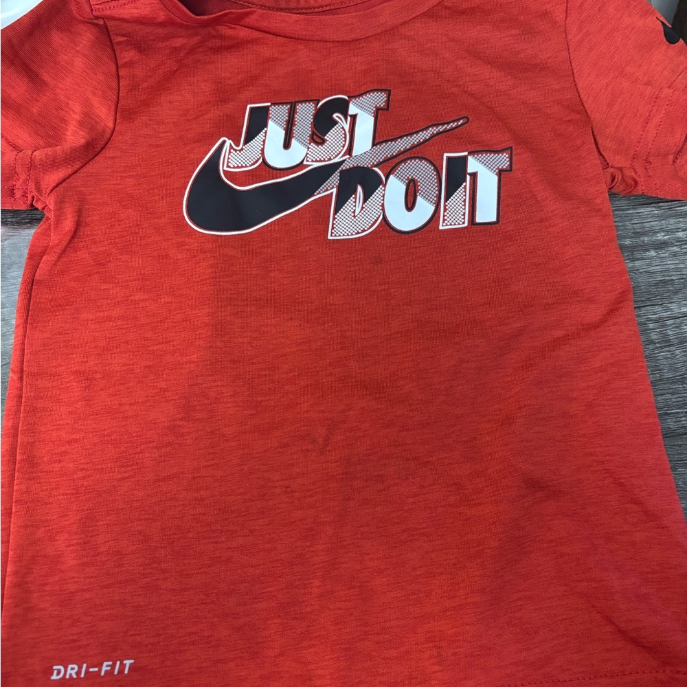 Nike Dri-FIT Red T-Shirt